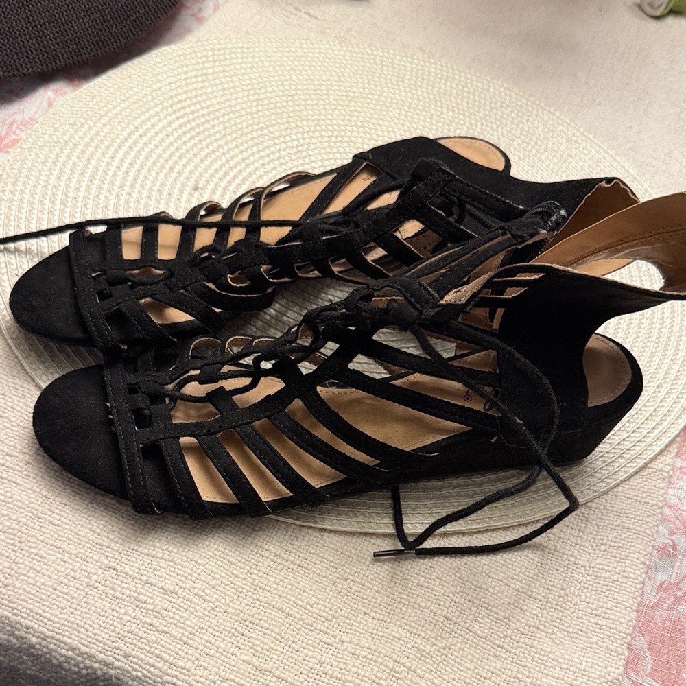 Diba Black Strappy Women's Sandals